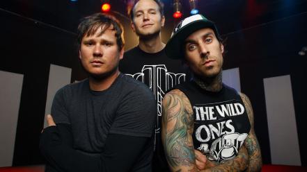 Blink 182 mark hoppus tom delonge music bands wallpaper