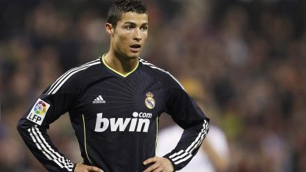 Cristiano ronaldo real madrid black diver football star wallpaper