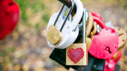 Paris chains hearts love wedding wallpaper