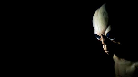 Alien black background wallpaper