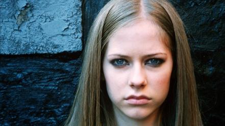 Blue eyes celebrity singers canadian frown faces wallpaper