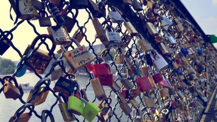 Love fences padlock locks wallpaper