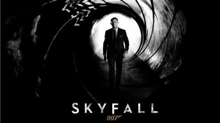 James bond grayscale daniel craig skyfall wallpaper