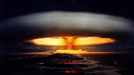 Atomic wallpaper