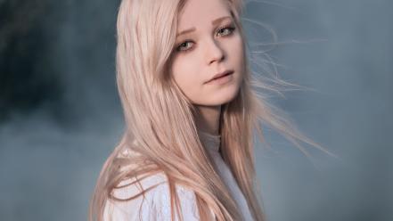 Blondes blue eyes wallpaper