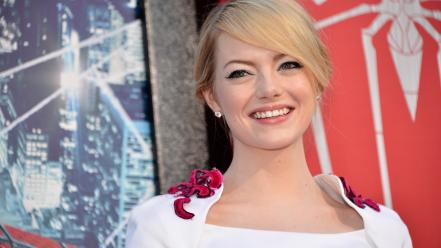 Blondes women actress emma stone faces wallpaper