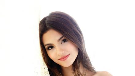 Brunettes victoria justice wallpaper