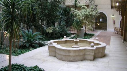 Garden fountain dorm wallpaper