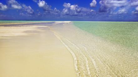 Water ocean clouds beach summer maldives south skyscapes wallpaper