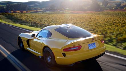 Yellow cars race motion srt viper wallpaper