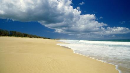 Beautiful beach scenery wallpaper