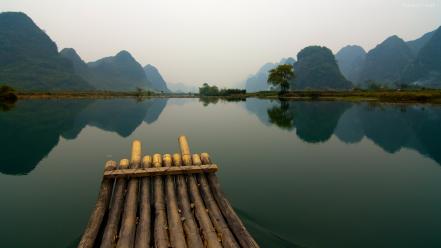 Quiet lake wallpaper