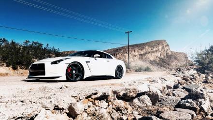 White nissan gtr wallpaper