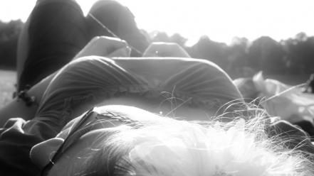 Black and white dslr flowers glasses monochrome wallpaper