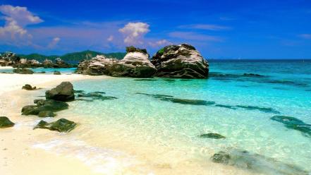 Sunny beach desktop wallpaper