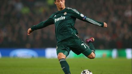 Cristiano ronaldo real madrid wallpaper