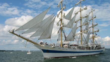 Sailing ships wallpaper