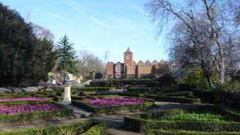 Cityscapes garden holland wallpaper