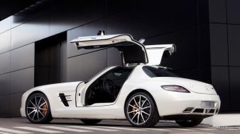 Mercedes-benz sls amg e-cell wallpaper