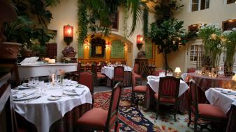 Restaurant wallpaper