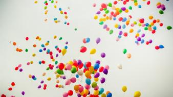 Multicolor balloons wallpaper