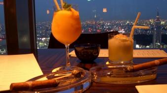 Alcohol cocktail scenic wallpaper