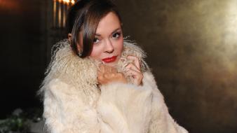 Charmed rose mcgowan actress brunettes fur wallpaper