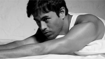 Enrique iglesias black and white men wallpaper