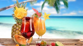 Beach drinks wallpaper