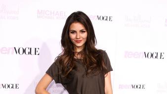 Victoria justice wallpaper