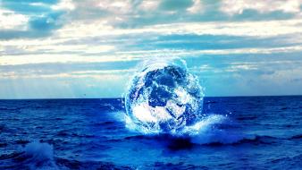 Abstract balls sea wallpaper