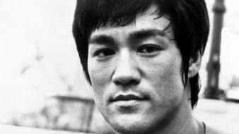 Bruce lee monochrome wallpaper