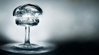Water drop artwork wallpaper
