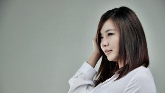 White dress ryu ji hye black hair wallpaper