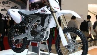 Yamaha dirt bikes motocross yzf 450