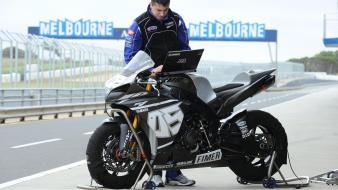 Yamaha moto gp motorbikes motorcycles racing yamalube wallpaper