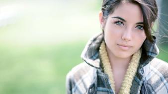 Brunettes women eyes wallpaper