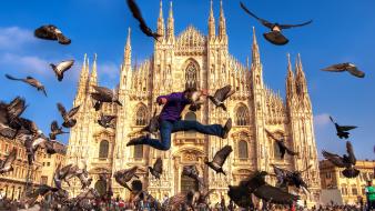 Cityscapes birds church italy milano wallpaper
