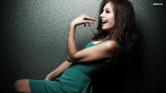 Brunettes women models willa holland laughing wallpaper