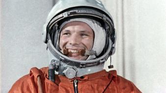 Astronauts yuri gagarin wallpaper