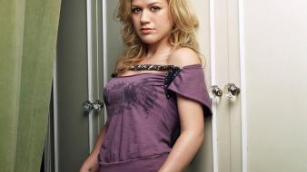 Kelly clarkson wallpaper