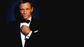 Black suit men actors daniel craig wallpaper