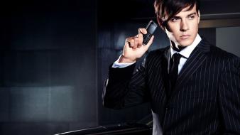 Suit men advertisement samsung striped clothing male models wallpaper