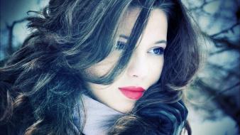 Women wallpaper