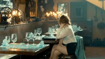 Bar see-through vica kerekes muzi v nadeji wallpaper