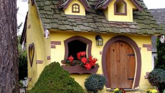 House tiny wallpaper
