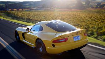 Yellow cars race motion srt viper wallpaper