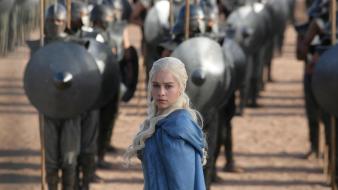 Emilia clarke game of thrones actress army wallpaper