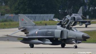 Turkish air force jet wallpaper
