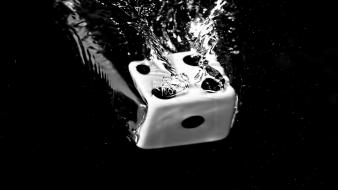 Dice game underwater wallpaper